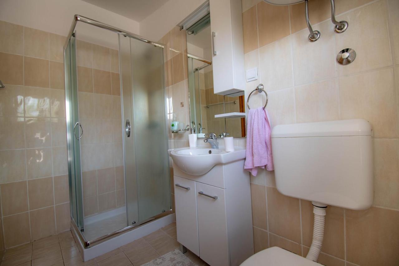 Apartments Betty Borik Ровинь Экстерьер фото