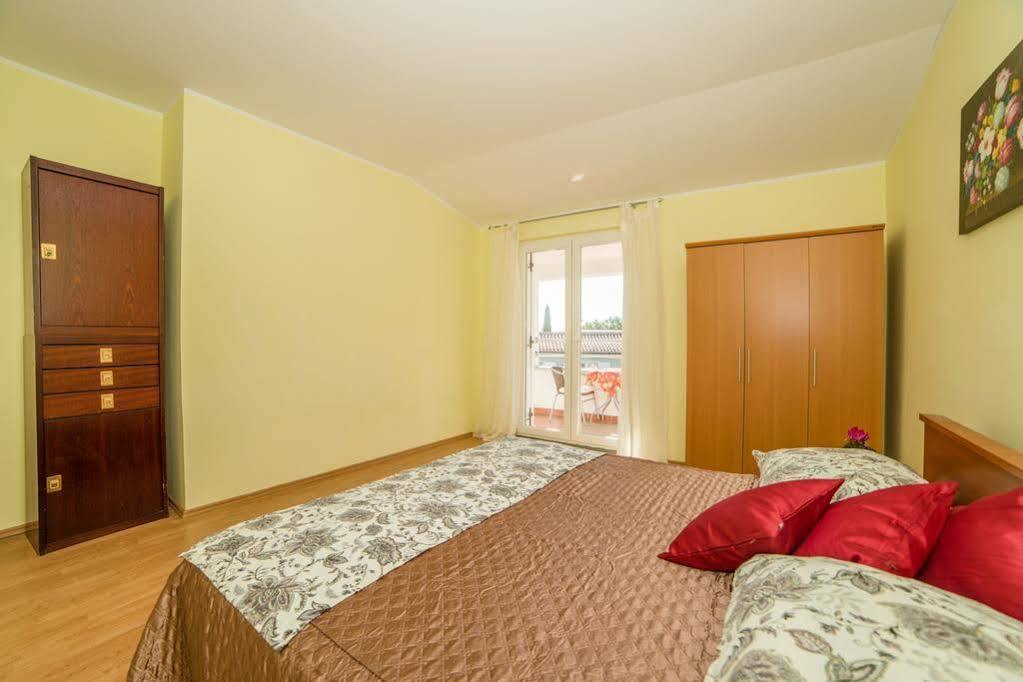 Apartments Betty Borik Ровинь Экстерьер фото